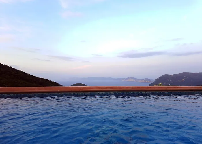 Villa Sirens - Sea View Private Pool